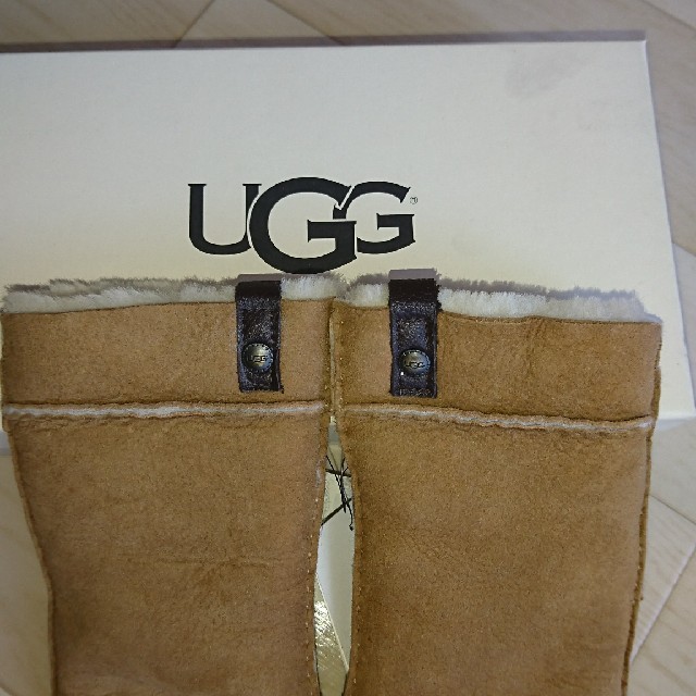 UGG(アグ)のUGG【新品】レディース ムートン グローブ レディースのファッション小物(手袋)の商品写真