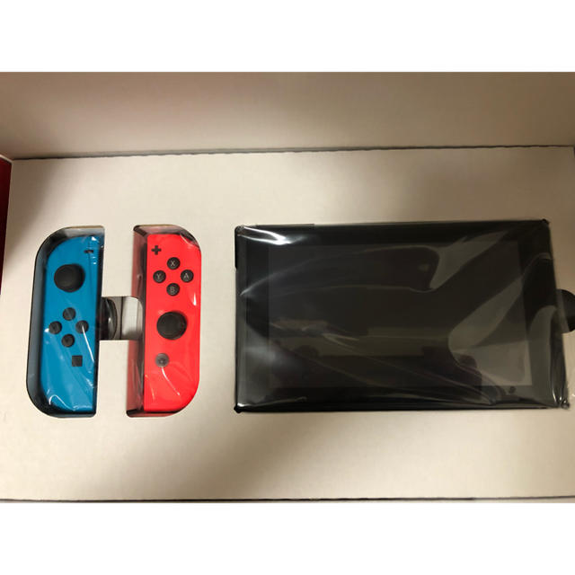 Nintendo Switch(ニンテンドースイッチ)の任天堂Switch 本体 新品 エンタメ/ホビーのゲームソフト/ゲーム機本体(家庭用ゲーム機本体)の商品写真