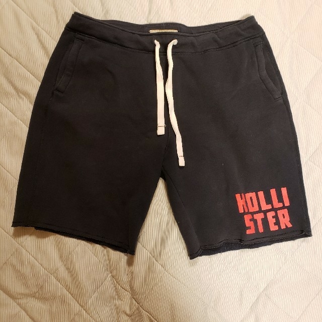 Hollister(ホリスター)の【xu様専用】men's　HOLLISTER　XL メンズのパンツ(ショートパンツ)の商品写真