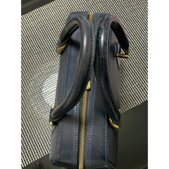 LOUIS VUITTON - ルイヴィトン エピ サブロン バック 黒の通販 by hana