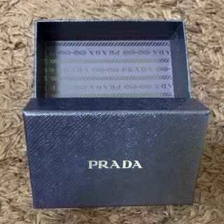 プラダ(PRADA)のPRADA 箱 美品(ショップ袋)