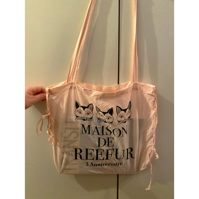 Maison de Reefur(メゾンドリーファー)のMAISON DE REEFUR ショッパー　ショップ袋　ねこ🐈🎀 レディースのバッグ(ショップ袋)の商品写真