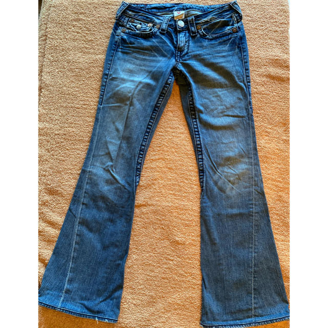 True Religion(トゥルーレリジョン)のTrue Religion  ブーツカットデニム レディースのパンツ(デニム/ジーンズ)の商品写真