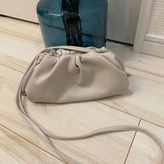 ボッテガヴェネタ(Bottega Veneta)の【期間限定値下げ】本革クラッチ　♡ザ・ポーチ♡ ショルダーバッグ(ショルダーバッグ)