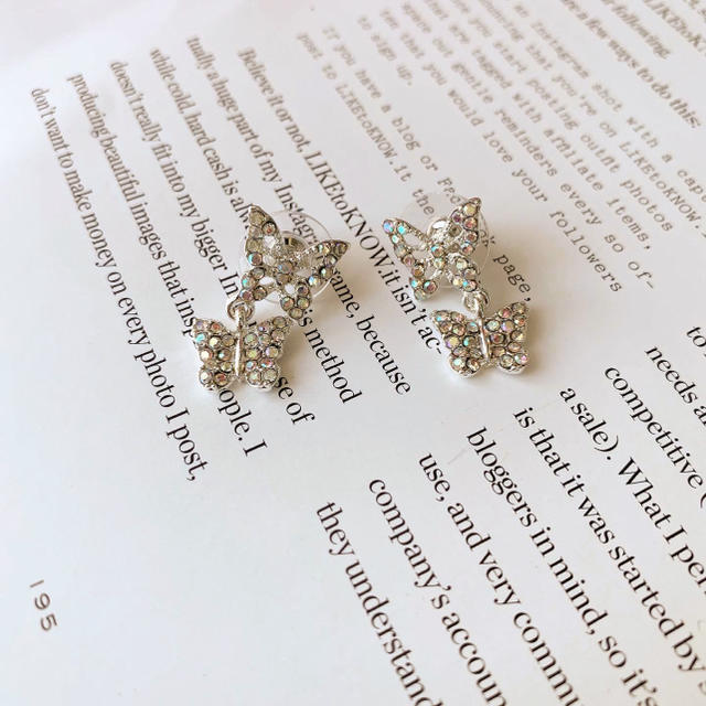 silver butterfly pierce ⚮̈﻿ レディースのアクセサリー(ピアス)の商品写真