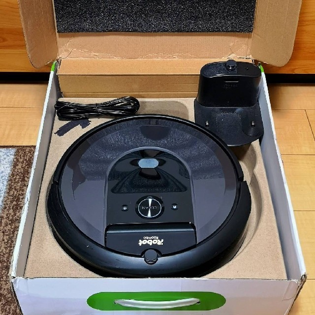 iRobot - Roomba i7ルンバ ロボット掃除機 高性能の通販 by フルバック's shop｜アイロボットならラクマ