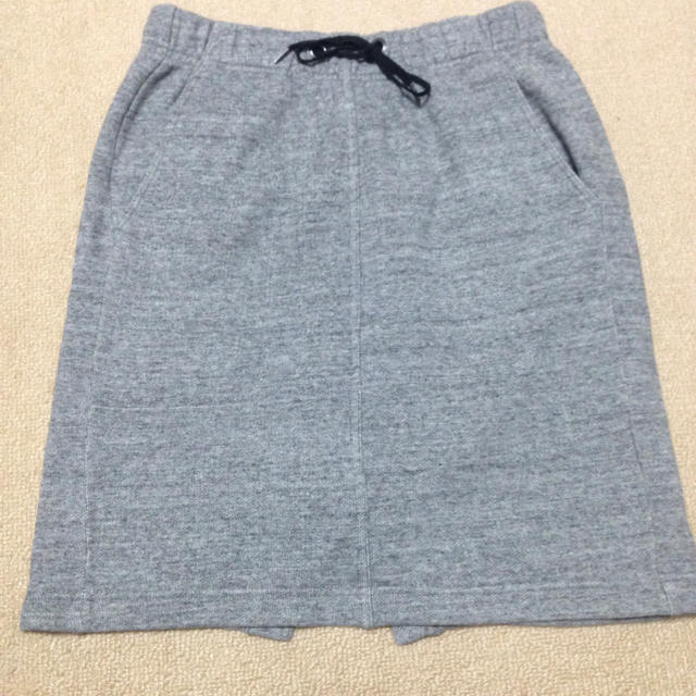 GOUT COMMUN(グーコミューン)のGOUT COMMUN♡スカート レディースのスカート(ひざ丈スカート)の商品写真