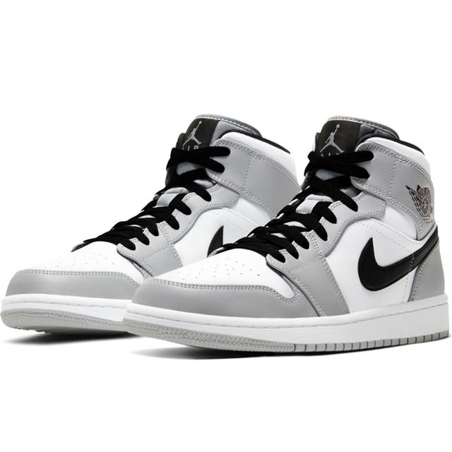 NIKE(ナイキ)のNIKE AIR JORDAN 1 MID US9 JPN27.0cm メンズの靴/シューズ(スニーカー)の商品写真