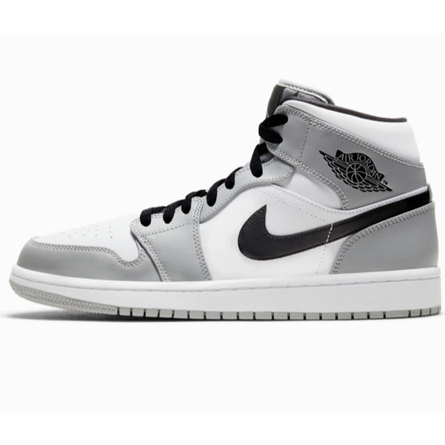 NIKE(ナイキ)のNIKE AIR JORDAN 1 MID US9 JPN27.0cm メンズの靴/シューズ(スニーカー)の商品写真