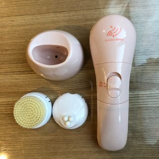 BIHADA SONIC  美肌ソニック　電動洗顔ブラシ　美顔器(フェイスケア/美顔器)