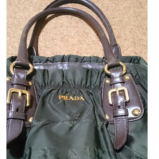 PRADA(プラダ)のプラダﾅｲﾛﾝトートバッグ レディースのバッグ(トートバッグ)の商品写真