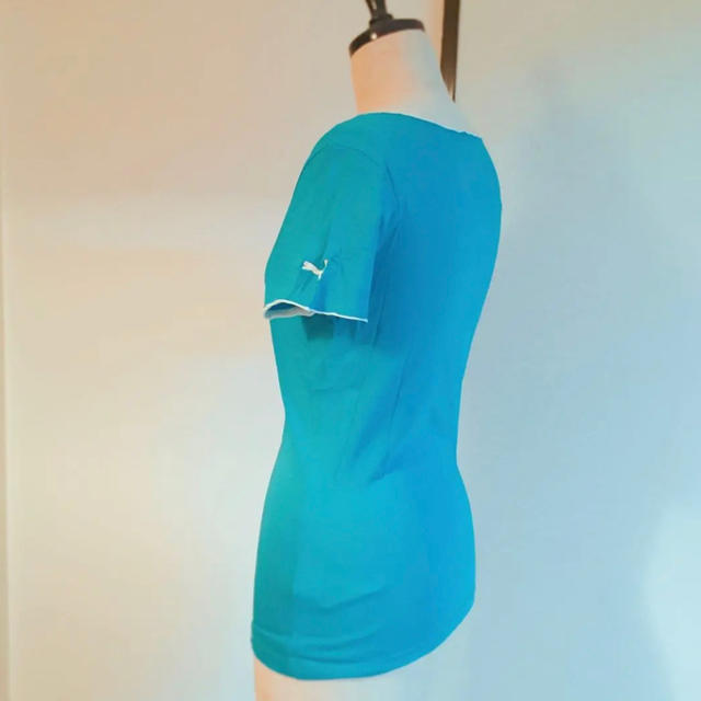 PUMA(プーマ)の9017 美品 puma Tシャツ ヤシの木 ブルー プーマ S アスレジャー レディースのトップス(Tシャツ(半袖/袖なし))の商品写真