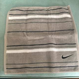 ナイキ(NIKE)のナイキ　スポーツタオル(タオル/バス用品)