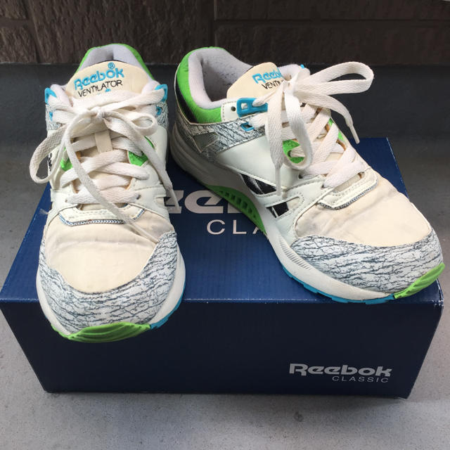 Reebok(リーボック)のReebok VENTILATOR VINTAGE V61923 レディースの靴/シューズ(スニーカー)の商品写真