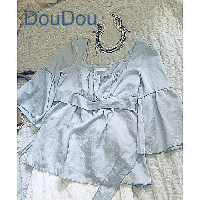 DouDou(ドゥドゥ)の❣️キラキラ光沢が綺麗なDouDou ブラウス❣️ レディースのトップス(シャツ/ブラウス(長袖/七分))の商品写真