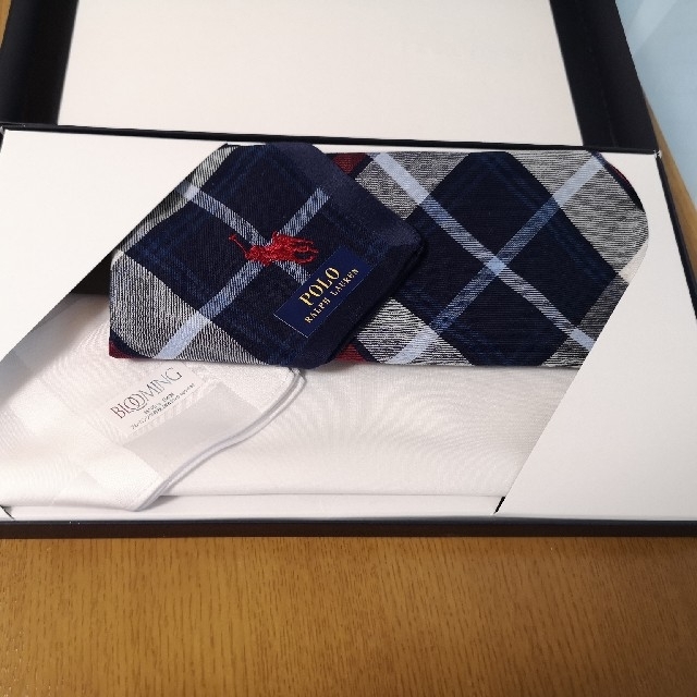 POLO RALPH LAUREN(ポロラルフローレン)のぺこぽこ様専用 ハンカチ 新品 紳士用 2枚セット メンズのファッション小物(ハンカチ/ポケットチーフ)の商品写真