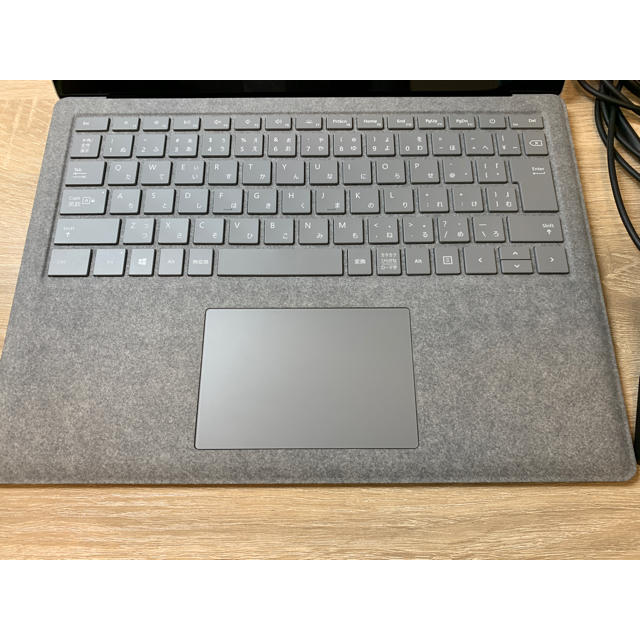 Microsoft(マイクロソフト)の【美品】Microsoft surface laptop 256GB スマホ/家電/カメラのPC/タブレット(ノートPC)の商品写真