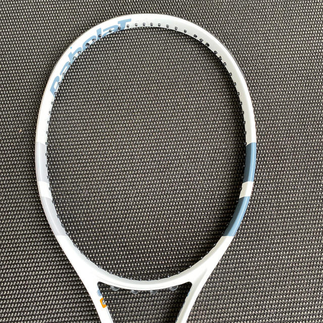 Babolat(バボラ)のバボラ　ピュアストライク100（G2）2017年モデル スポーツ/アウトドアのテニス(ラケット)の商品写真