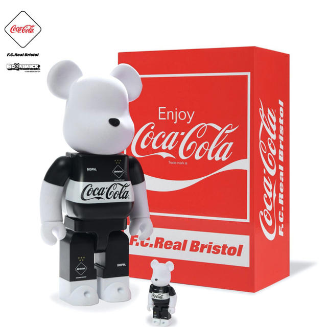 F.C.R.B.(エフシーアールビー)のmedicom  toy fcrb coca-cola 100 400 エンタメ/ホビーのおもちゃ/ぬいぐるみ(キャラクターグッズ)の商品写真