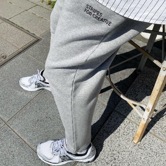 カタログギフトも! 美品 SFC STRIPES FOR CREATIVE スウェットパンツ
