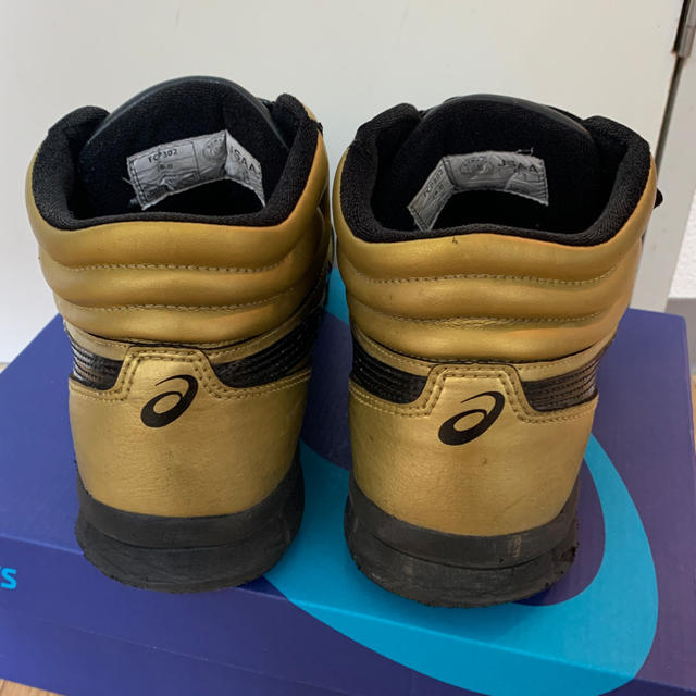 asics(アシックス)のasics安全靴　ゴールド×ブラック　２６センチ メンズの靴/シューズ(スニーカー)の商品写真