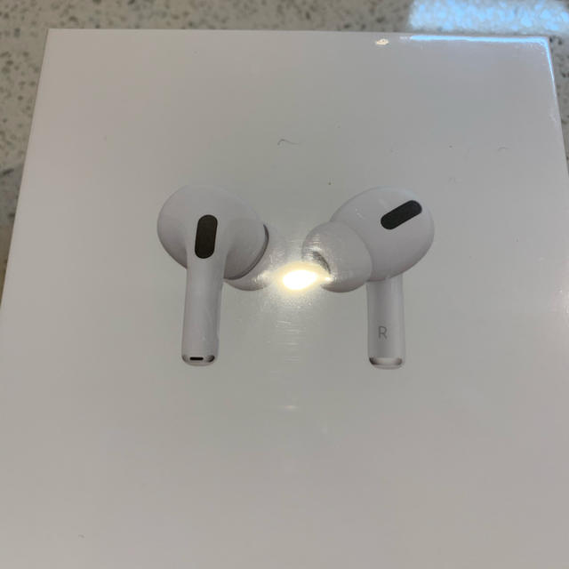 AirPods Pro 国内正規品　未使用　新品 1