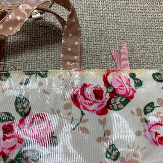 LAURA ASHLEY(ローラアシュレイ)のLAURA ASHLEY バック　値下げ レディースのバッグ(ハンドバッグ)の商品写真