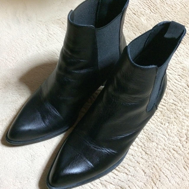 FABIO RUSCONI(ファビオルスコーニ)の美品ファビオルスコーニのサイドゴアブーツ レディースの靴/シューズ(ブーツ)の商品写真