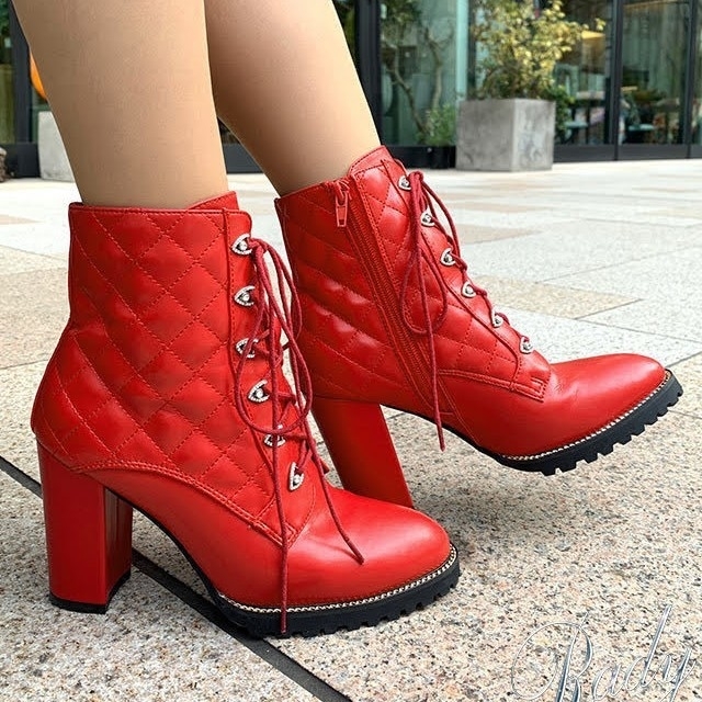 Rady(レディー)のRady♡ビジューキルティングショートブーツ♡レッド♡赤♡S レディースの靴/シューズ(ブーティ)の商品写真