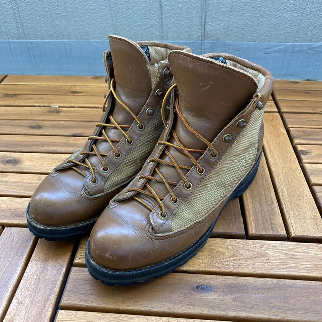 Danner(ダナー)のダナーライト 黒タグ 美品 US9 27cm メンズの靴/シューズ(ブーツ)の商品写真