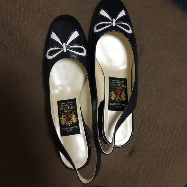 ミハマ　mihama 24.5  ネイビー　サンダル　パンプス レディースの靴/シューズ(ハイヒール/パンプス)の商品写真