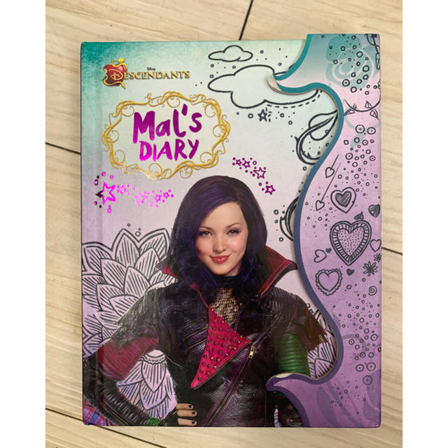 Disney(ディズニー)のディセンダント　マルの日記　Mal's Diary エンタメ/ホビーの本(アート/エンタメ)の商品写真