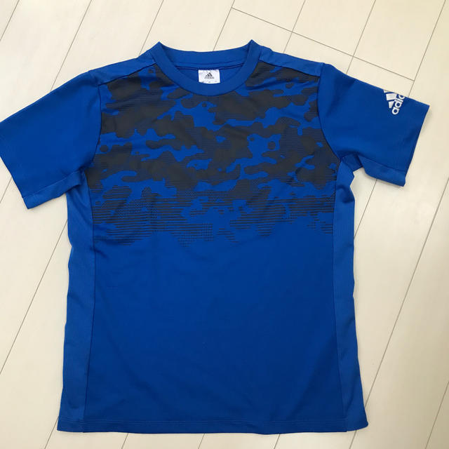 adidas(アディダス)のadidas キッズ Ｔシャツ150 キッズ/ベビー/マタニティのキッズ服男の子用(90cm~)(Tシャツ/カットソー)の商品写真