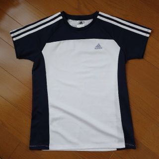 アディダス(adidas)のadidas ウェア シンプル(その他)