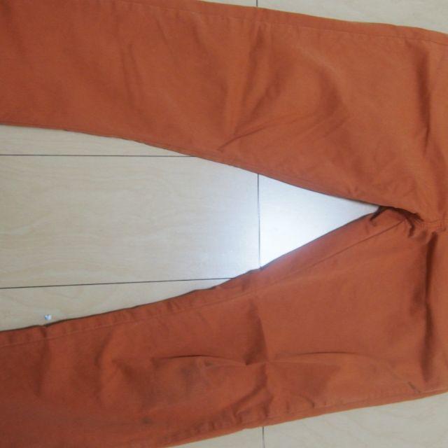 Nudie Jeans(ヌーディジーンズ)の Nudie Jeans KHAKI SLIM チノパンツ オレンジ  メンズのパンツ(チノパン)の商品写真