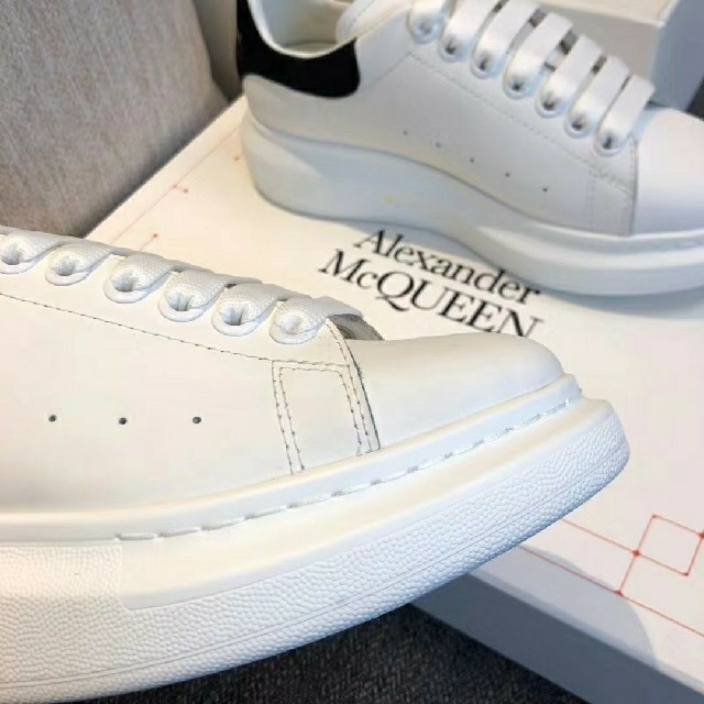 Alexander McQueen - ALEXANDER MCQUEEN スニーカー 男女兼用の通販 by むらい's shop