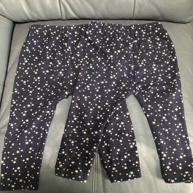 UNIQLO(ユニクロ)のユニクロ　パンツ　星柄　80サイズ　2枚セット キッズ/ベビー/マタニティのベビー服(~85cm)(パンツ)の商品写真