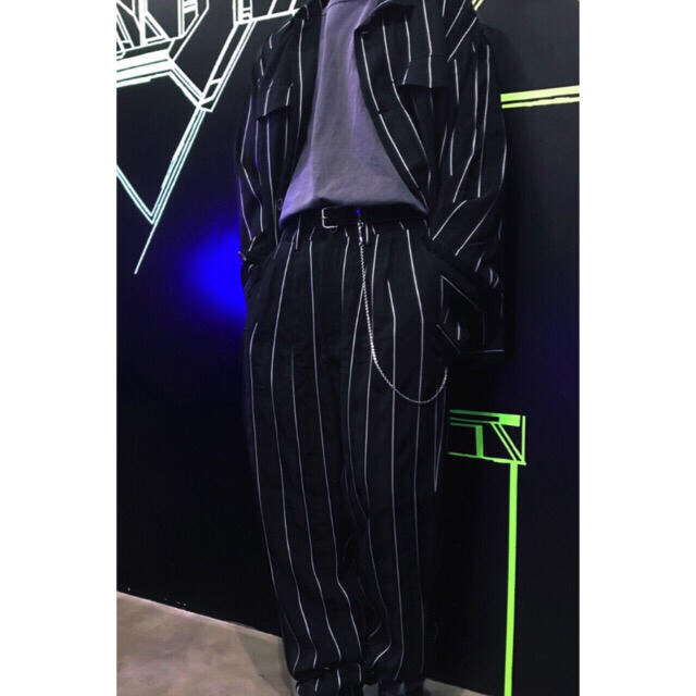 MUZE - STRIPE SLACKS (BLACK-STRIPE)