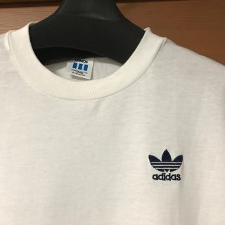 アディダス(adidas)の美品　adidas 白Tシャツ　3ストライブ(Tシャツ(半袖/袖なし))