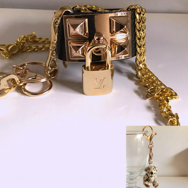 LOUIS VUITTON(ルイヴィトン)のバングル　ベルトフック　ネックレス　ルイヴィトン  カデナ　パトロック　南京錠　 メンズのアクセサリー(ネックレス)の商品写真