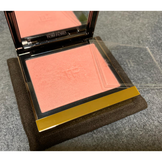 TOM FORD トムフォード チークカラー 01 フランティックピンクの通販 by なつ トム フォード ビューティ チーク カラー 01 フランティック ピンク