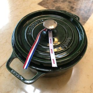 ストウブ(STAUB)の★★★専用品です★ ★★ストウブ   22㎝(調理道具/製菓道具)