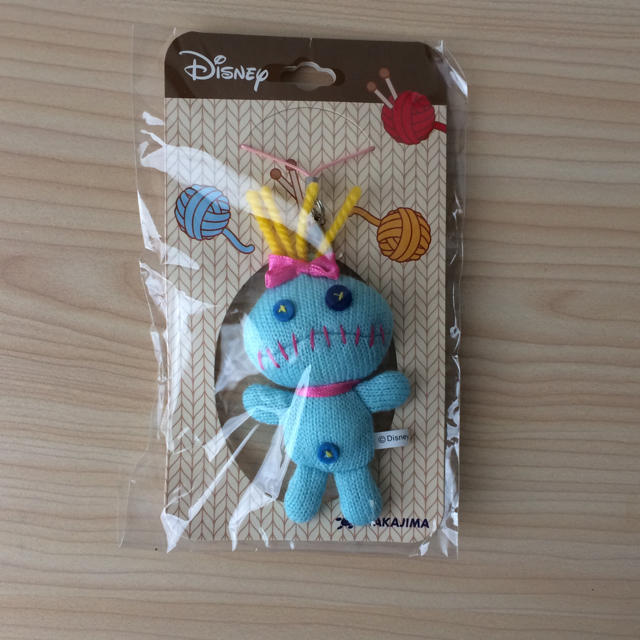 STITCH(スティッチ)のディズニースティッチ  スクランプ あみぐるみストラップ ハンドメイドのアクセサリー(キーホルダー/ストラップ)の商品写真