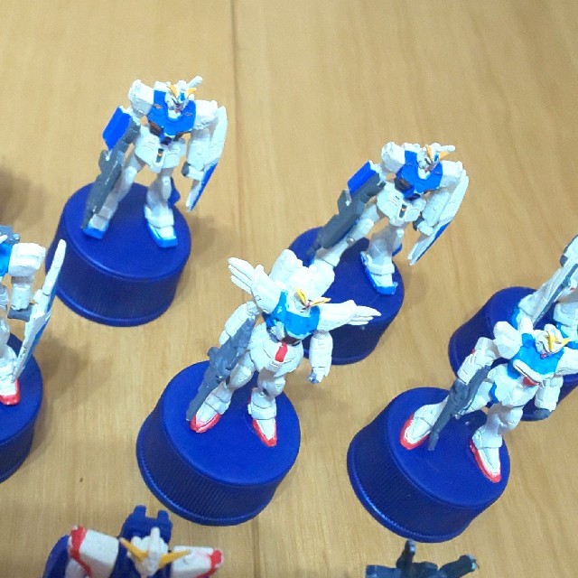 ボトルキャップフィギュア ガンダムの通販 By カリメロ0525 S Shop ラクマ ボトルキャップフィギュア ガンダムの通販 By カリメロ0525 S Shop ラクマ
