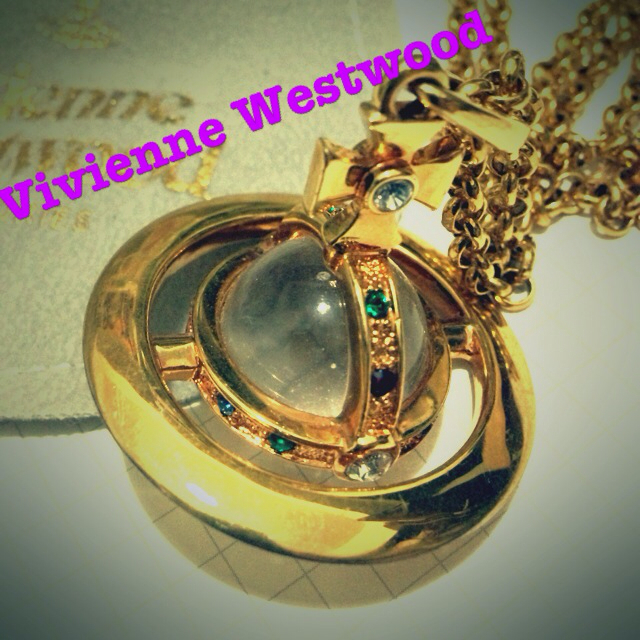 Vivienne Westwood(ヴィヴィアンウエストウッド)の【Vivienne】スモールオーブ レディースのアクセサリー(ネックレス)の商品写真