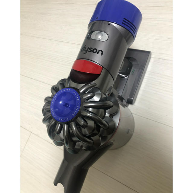 Dyson V8 fluffy+掃除機