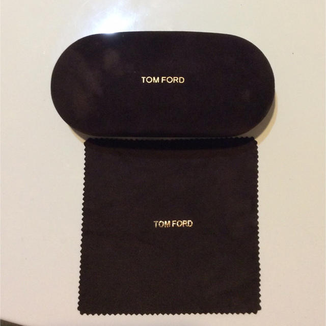 TOM （トム・フォード）メガネ✨TF5040 黒の通販 by ほんちゃん's shop｜トムフォードならラクマ FORD - ✨TOM FORD 在庫HOT