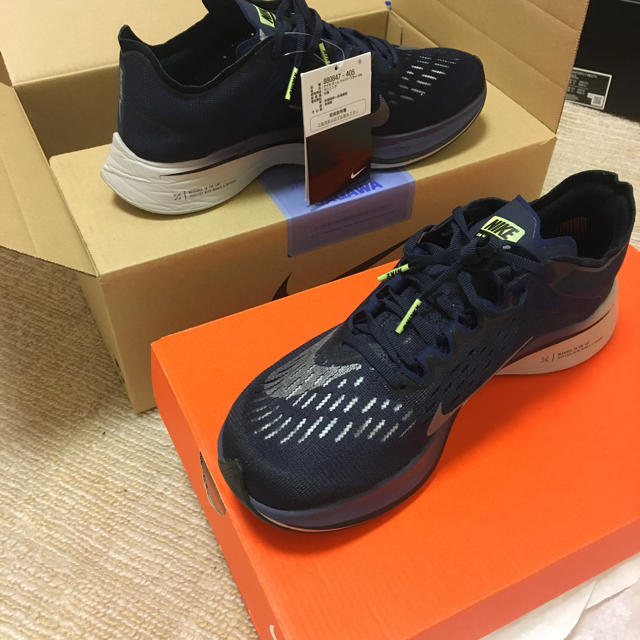 NIKE(ナイキ)のヴェイパーフライ4%  27.0 スポーツ/アウトドアのランニング(シューズ)の商品写真