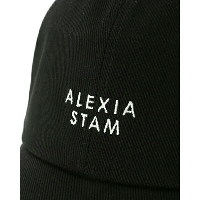 ALEXIA STAM(アリシアスタン)の【新品】ALEXIASTAM SeparatedLogoCap キャップ 黒帽子 レディースの帽子(キャップ)の商品写真