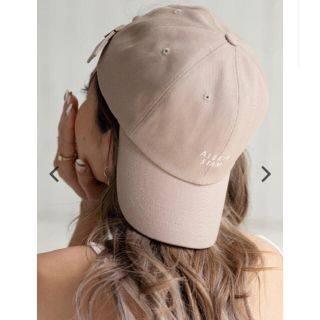 アリシアスタン(ALEXIA STAM)のSeparated Logo Cap Beige(キャップ)